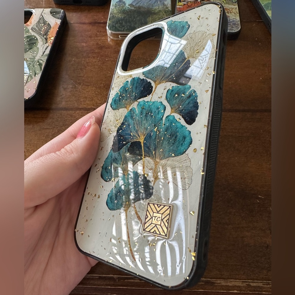IPHONE 12 CASE